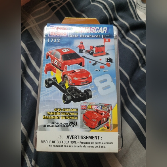 Red Race Car Building Set - Picture 2 of 5